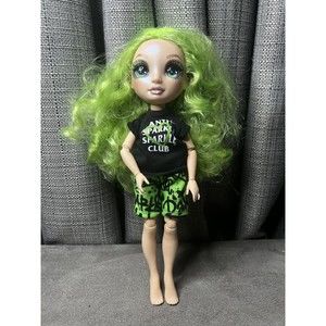 Rainbow High Jade Hunter Winter Break Doll Dressed Green Hair Toy 11 Inch